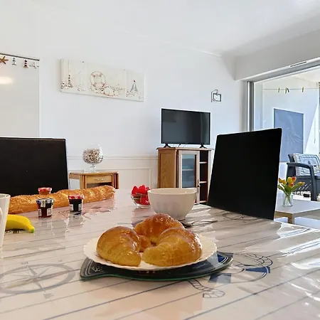 De La By Interhome شقة *